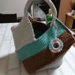 Item thumbnail for item 9eecbfe7-a1b2-4095-958d-f979e2b9207b