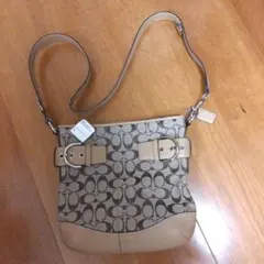 新品 コーチ キャンバス レザーショルダーバッグのサムネイル