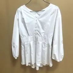 GU ホワイト Vネック シャツ S