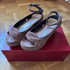 Salvatore Ferragamo スエード サンダルのサムネイル