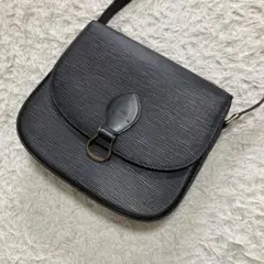 ルイヴィトン ショルダーバッグ サンクルー エピ レザー ブラック ロゴ