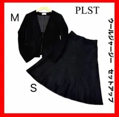 PLST✨ウールジャージー　ノーカラージャケット　フレアスカート　セットアップのサムネイル