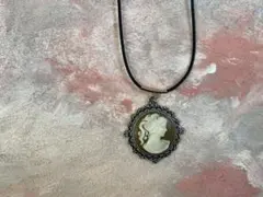 アンティークシルバーカメオネックレス
