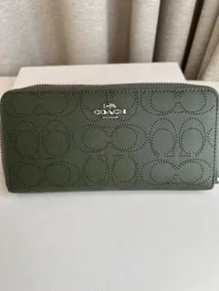 COACH オリーブグリーン 長財布