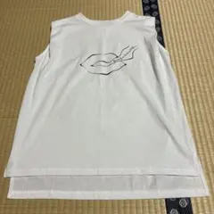 リップデザイン ノースリーブTシャツ ホワイト