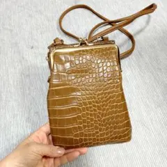 新品 しまむら スマホショルダーがま口クロコ