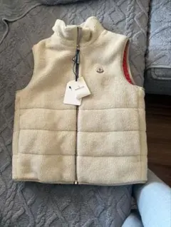 アイボリー フリース ノースリーブベスト