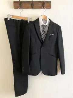 黒フォーマルスーツ 150A 卒業式