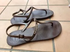 Havaianas ビーチサンダル ブラウン ストラップ付　訳ありのサムネイル