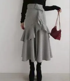 フリルスリットハイウエストスコートショートパンツ