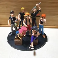 【コンプリート】ワンピース　フィギュア　7体セットのサムネイル