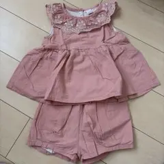 プティマイン　ピンク色の刺繍フリル　セットアップ　90㎝