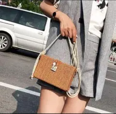 カゴバッグ✨ブラウン かわいい 夏 肩掛け 斜め掛け レディース 軽量 【新品】