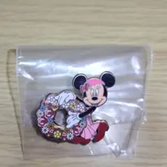 ディズニーストア　ピンバッジ　ミニーマウス