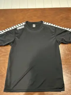 水泳　arena 黒 Tシャツ Oサイズのサムネイル