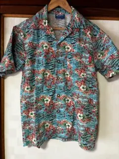 C.R.U. ハイビスカス柄　cotton100% アロハシャツのサムネイル