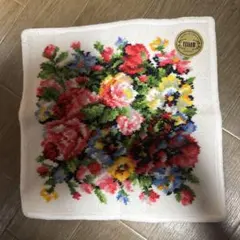 【新品・未使用】フェイラー　FEILER フラワーデザイン　 タオルハンカチ