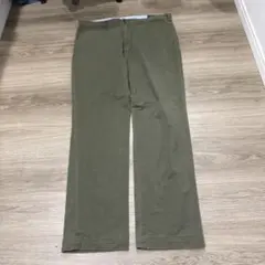 カーキ チノパン