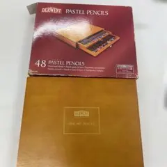ふ*く様 【美品・レア】DERWENT パステルペンシル 90色セット木箱入り