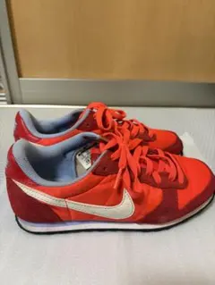 NIKE ナイキ WMNS GENICCO ジニコ 23cm レッド