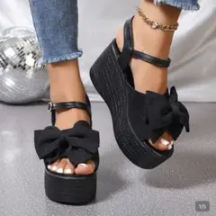 SHEIN 厚底サンダル ブラック リボンのサムネイル