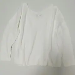 E hyphen world galleryゆる 薄手ニット　ホワイト