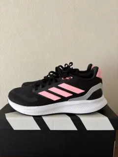 【新品未使用】adidas ブラック ピンク スニーカー