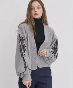 LOKITHOロキトコード エンブロイダリー ニット カーディガン グレー