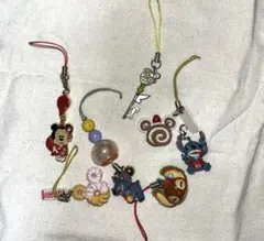 ディズニーキャラクター キーホルダー 8個セット