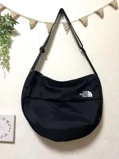 t*し様 美品 THE NORTH FACE ブラックショルダーバッグ 韓国