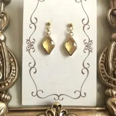 5940　ピアス　ゴールド　ハンドメイドイヤリング交換無料 イエロー黄色ドロップ