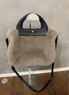 Item thumbnail for item 32ce5d6c-add1-431c-9b48-60852ab00233