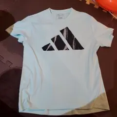 adidas tシャツ ウェア