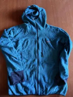 patagonia フード付きフリースジャケット　リバーシブル