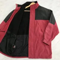 Item thumbnail for item d9d13d01-3dca-49e4-a095-85e629a06356