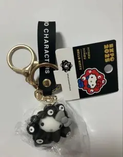 サンリオ　ハローキティ　黒ミャクミャク　キーホルダー　万博会場限定品　新品未使用