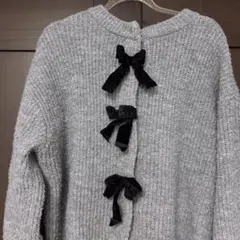 リボン付きグレー長袖ニットセーター レディース