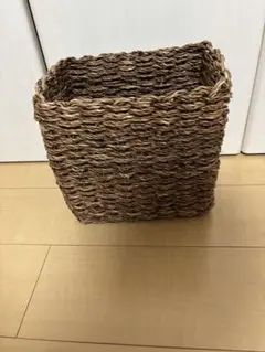 天然素材 四角いバスケット ブラウン　カゴ　竹