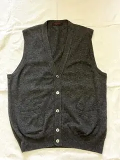 Item thumbnail for item cc541533-4387-4267-8a5a-5fea1fa1aef2