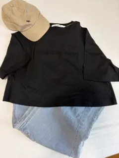 新品　未使用　少し短めCalvin Klein Jeans Tシャツ ブラックのサムネイル