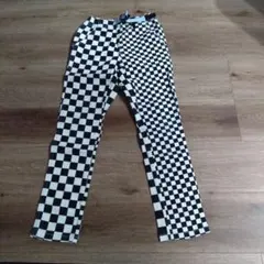 【BREEZE　チェック柄ロングパンツ（白黒）細身140サイズ】