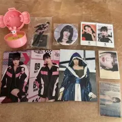 TWICE モモ トレカ アクスタ 缶バッジ リング まとめ売り セット