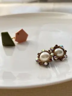 パールとクリスタルのイヤリングセット