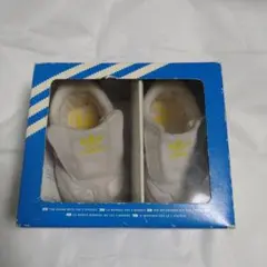 送込！アディダス:子供用スニーカー12cm女の子用