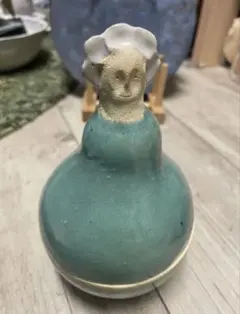 青磁 陶器 女性　置物 伝統工芸品 インテリア　韓国　民族衣装　人形　遺品整理 青磁 陶器 女性 置物 伝統工芸品 インテリア 韓国 民族衣装 人形 遺品