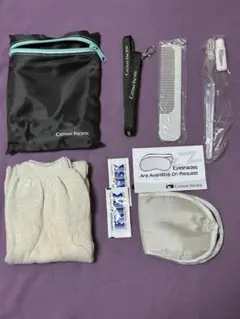 Cathay Pacific 航空　機内アメニティーポーチ（中身有）