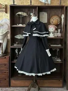 ゴスロリ クラシカル ブラックワンピース ショートケープ付き ロリータドレス