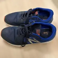 New Balance ネイビー ランニングシューズ