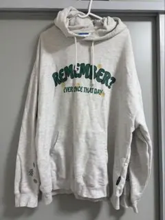 REMEMBER? パーカー グレー Mサイズ