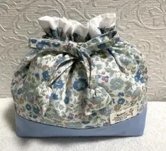 青い小花柄の大きめお弁当袋 大きめ巾着袋 ハンドメイド - メルカリ